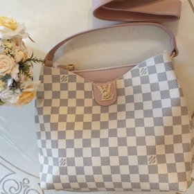 Женская сумка Louis Vuitton (Луи Виттон) B106462