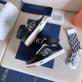 Женские кроссовки Louis Vuitton (Луи Виттон) B201951 купить