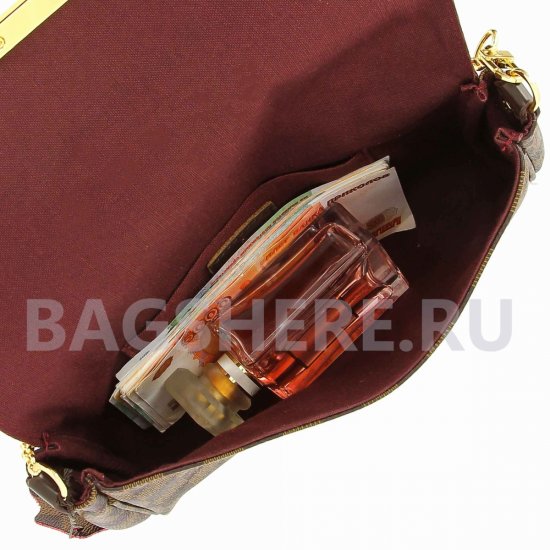 Клатч Louis Vuitton B101230