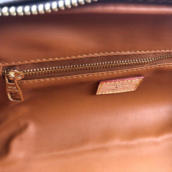 Клатч Louis Vuitton B101549