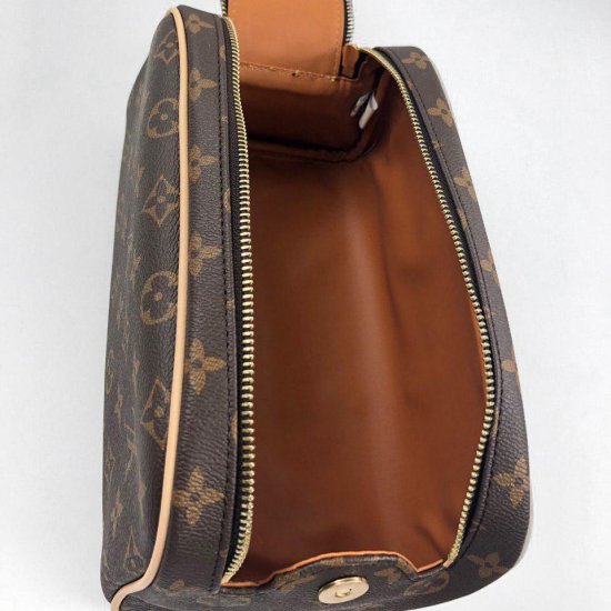 Клатч Louis Vuitton B101549