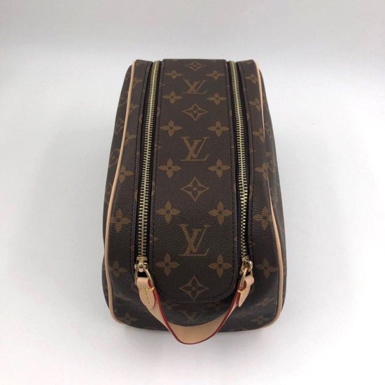 Клатч Louis Vuitton B101549