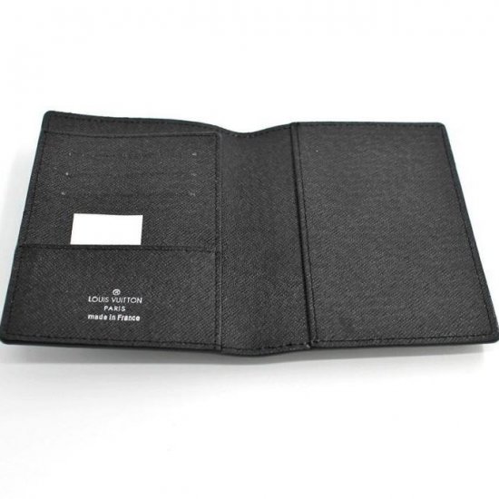 Обложка Louis Vuitton B103918