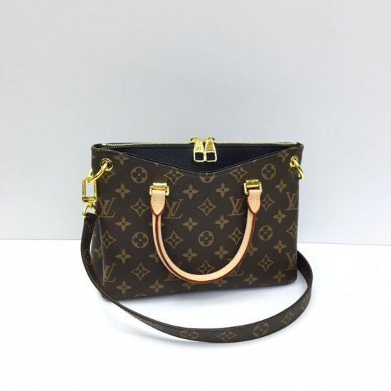 Женская сумка Louis Vuitton (Луи Виттон) BЭ1105471