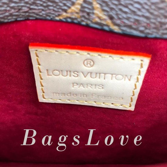 Клатч Louis Vuitton B105950