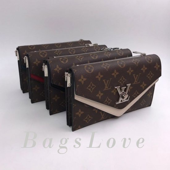 Клатч Louis Vuitton B105950