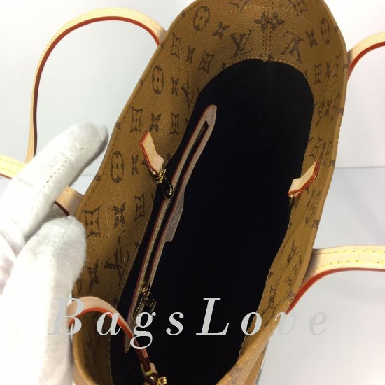 Женская сумка Louis Vuitton (Луи Виттон) BЭ1105547