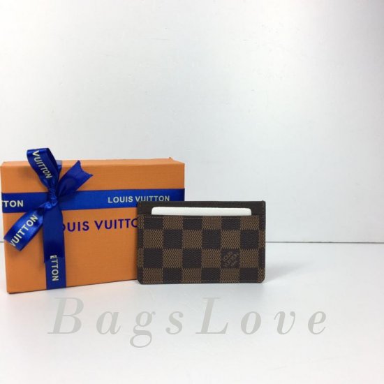 Обложка Louis Vuitton BЭ1105559