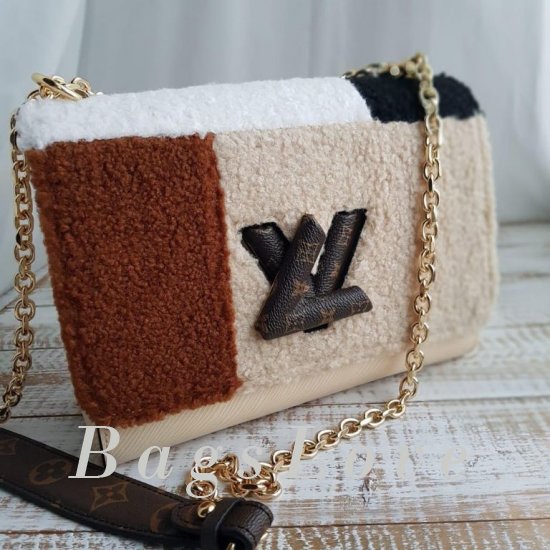 Клатч Louis Vuitton B106019