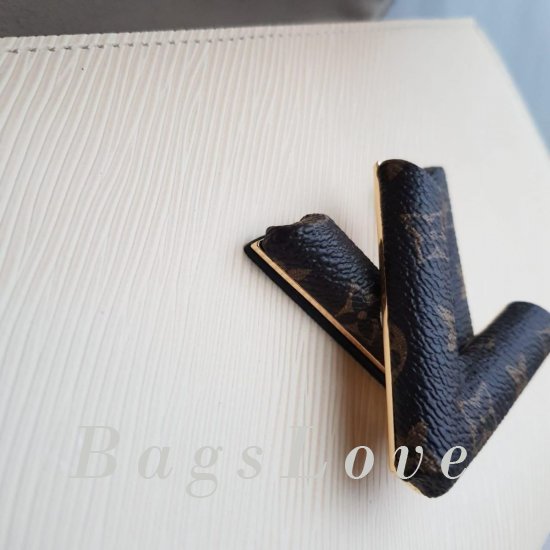 Клатч Louis Vuitton B106019