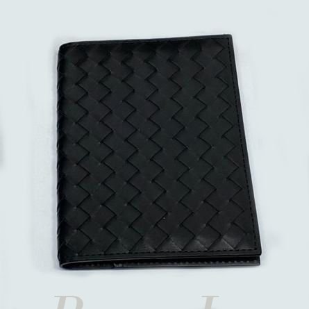 Обложка Bottega Veneta BЭ1105610