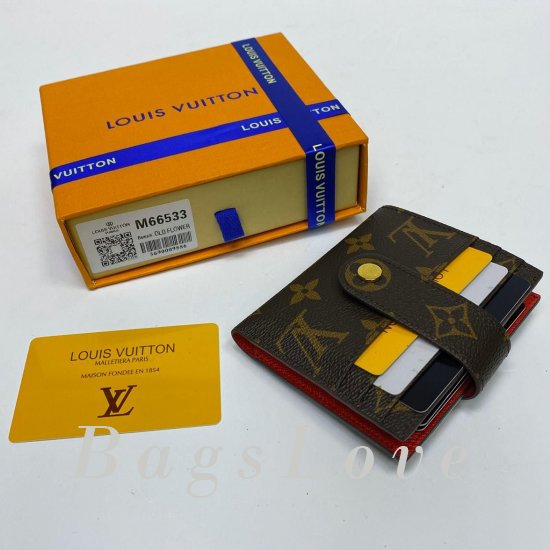 Обложка Louis Vuitton BЭ1105617