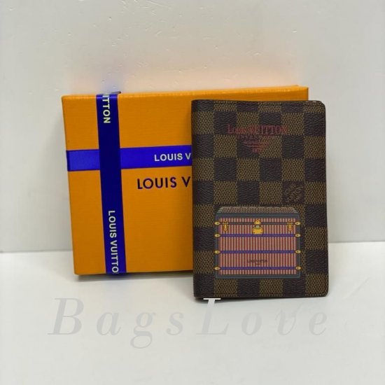 Обложка Louis Vuitton BЭ1105619