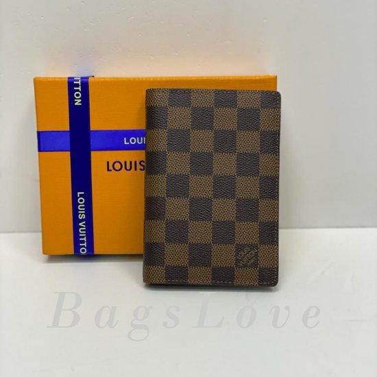 Обложка Louis Vuitton BЭ1105621