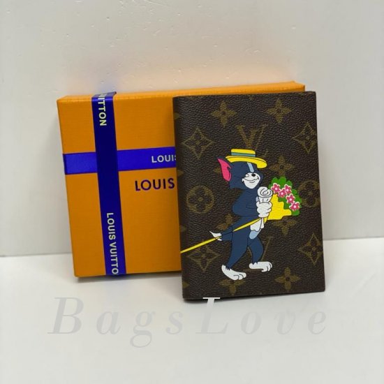 Обложка Louis Vuitton BЭ1105630