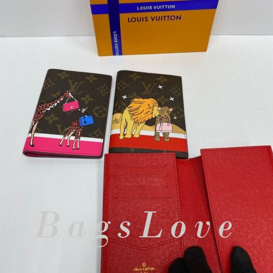 Обложка Louis Vuitton BЭ1105636