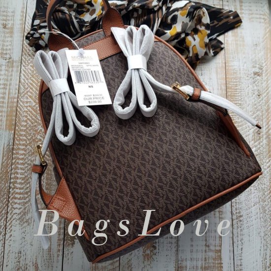 Женский рюкзак Michael Kors B106119