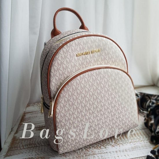 Женский рюкзак Michael Kors B106120