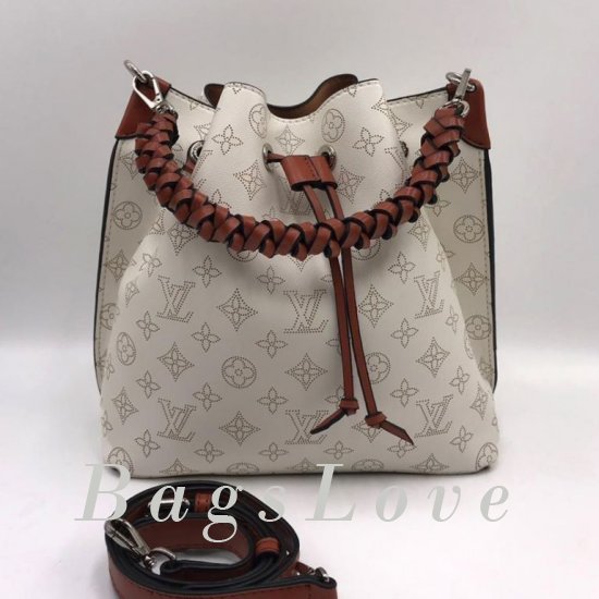 Женская сумка Louis Vuitton (Луи Виттон) B106126
