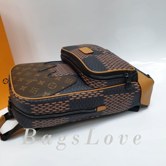 Женский рюкзак Louis Vuitton B106377