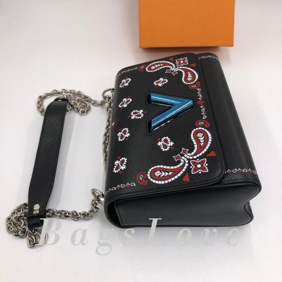 Клатч Louis Vuitton B106426