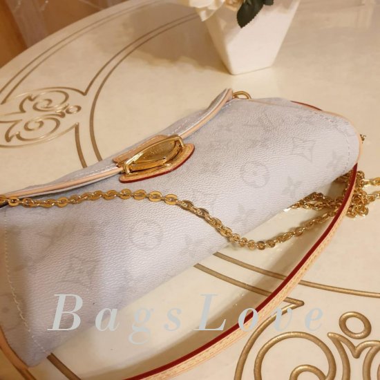 Клатч Louis Vuitton B106473