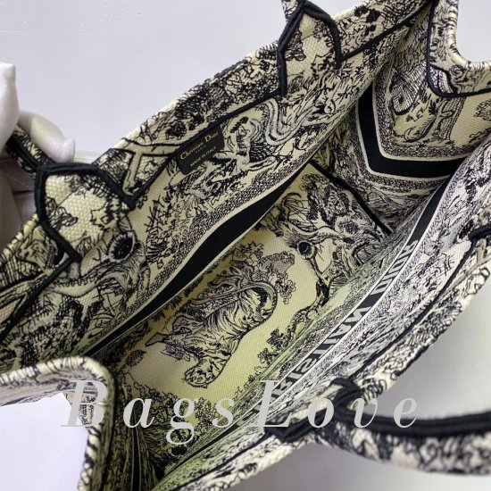 Женская сумка Christian Dior (Кристиан Диор) BЭ1105743