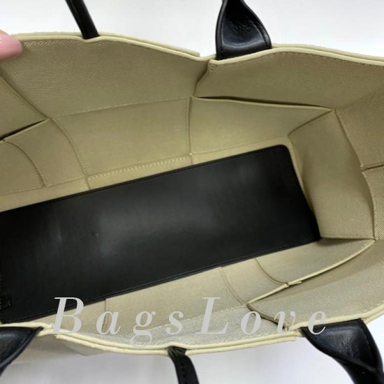 Женская сумка Bottega Veneta (Боттега Венета) B106673