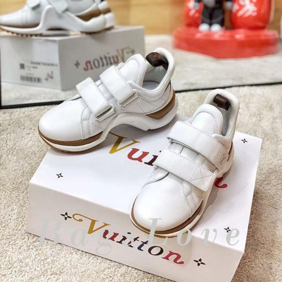 Женские кроссовки Louis Vuitton (Луи Виттон) B201948