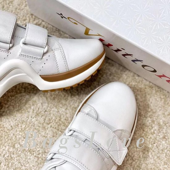 Женские кроссовки Louis Vuitton (Луи Виттон) B201948