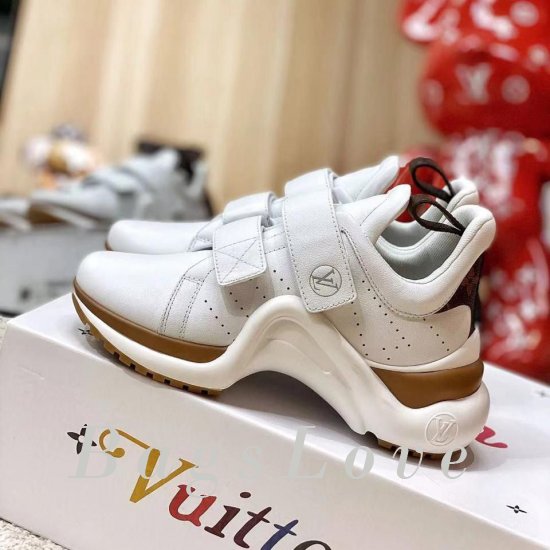 Женские кроссовки Louis Vuitton (Луи Виттон) B201948