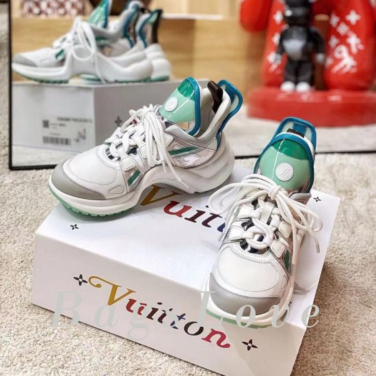 Женские кроссовки Louis Vuitton (Луи Виттон) B201950