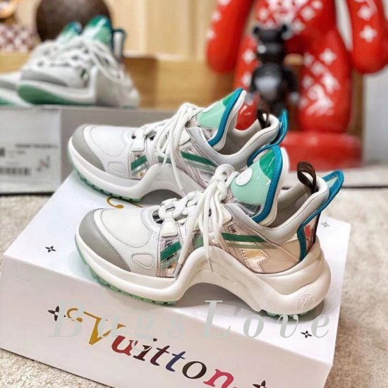 Женские кроссовки Louis Vuitton (Луи Виттон) B201950