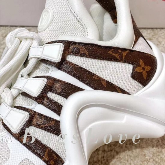 Женские кроссовки Louis Vuitton (Луи Виттон) B201951
