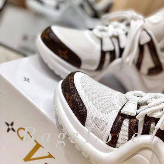 Женские кроссовки Louis Vuitton (Луи Виттон) B201951