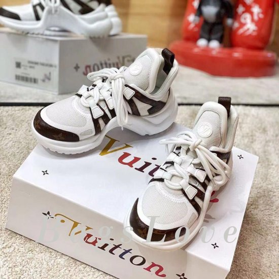 Женские кроссовки Louis Vuitton (Луи Виттон) B201951