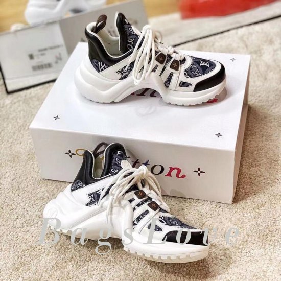 Женские кроссовки Louis Vuitton (Луи Виттон) B201952