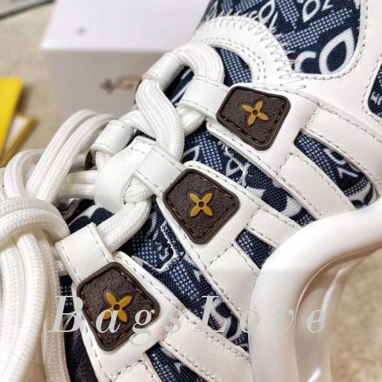 Женские кроссовки Louis Vuitton (Луи Виттон) B201952