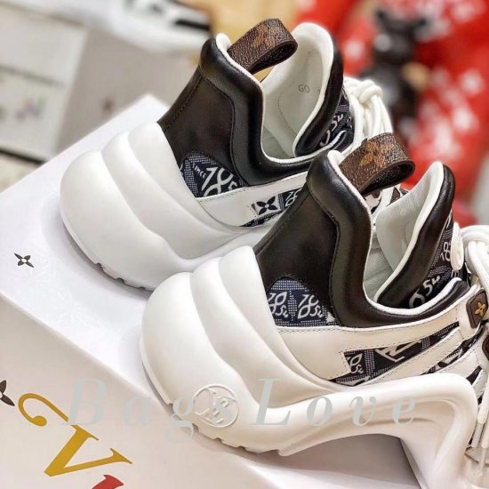 Женские кроссовки Louis Vuitton (Луи Виттон) B201952