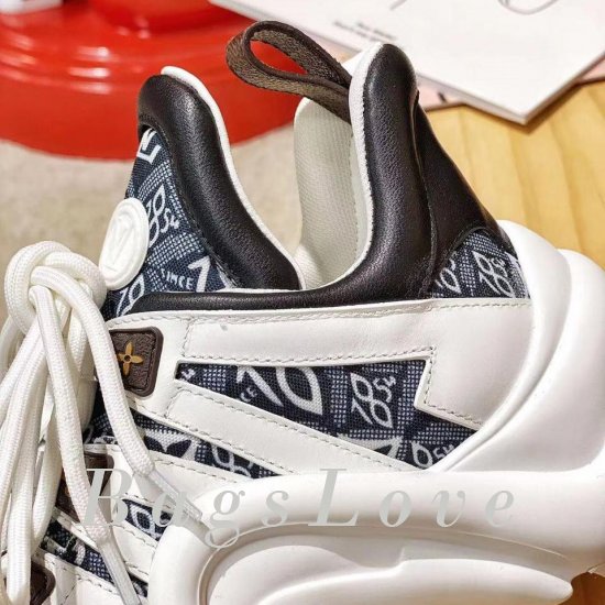 Женские кроссовки Louis Vuitton (Луи Виттон) B201952