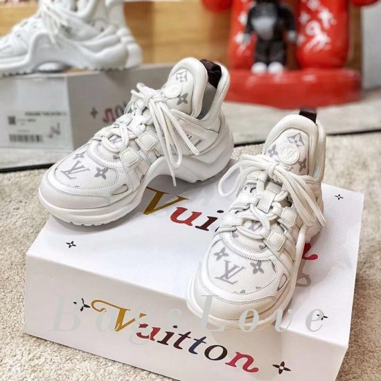 Женские кроссовки Louis Vuitton (Луи Виттон) B201955