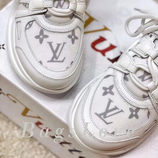 Женские кроссовки Louis Vuitton (Луи Виттон) B201955