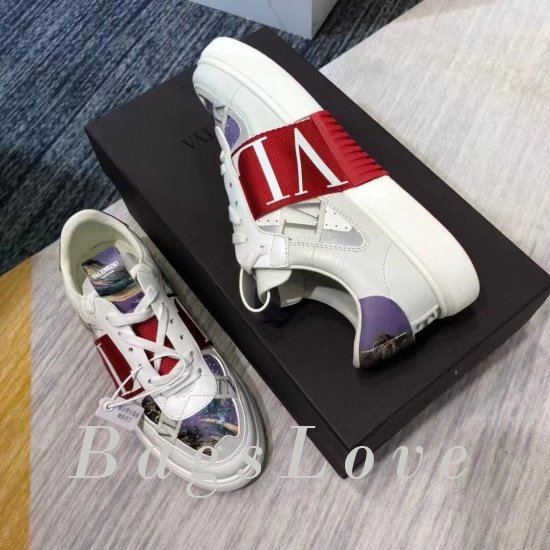 Женские кроссовки Valentino B201977