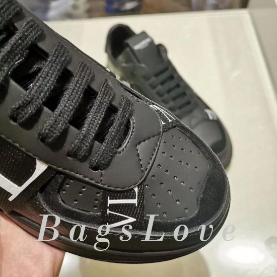 Мужские кроссовки Valentino B500250