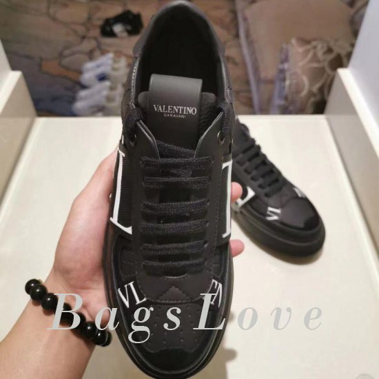 Мужские кроссовки Valentino B500250