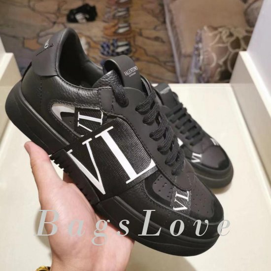 Мужские кроссовки Valentino B500250