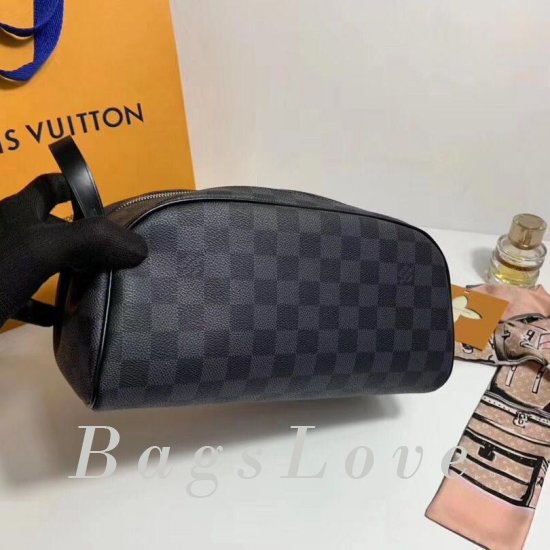 Клатч Louis Vuitton B107602