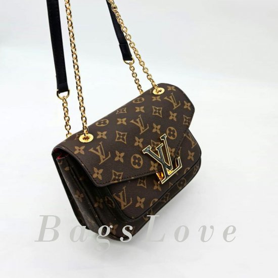 Клатч Louis Vuitton B107616