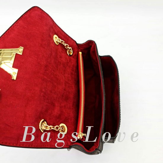 Клатч Louis Vuitton B107616