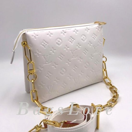 Клатч Louis Vuitton B107663